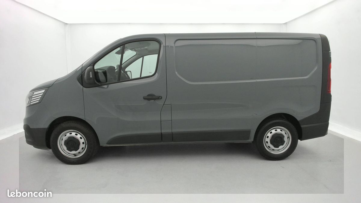 Renault trafic fgn l1h1 2800 kg blue dci 110 confort (image 2)