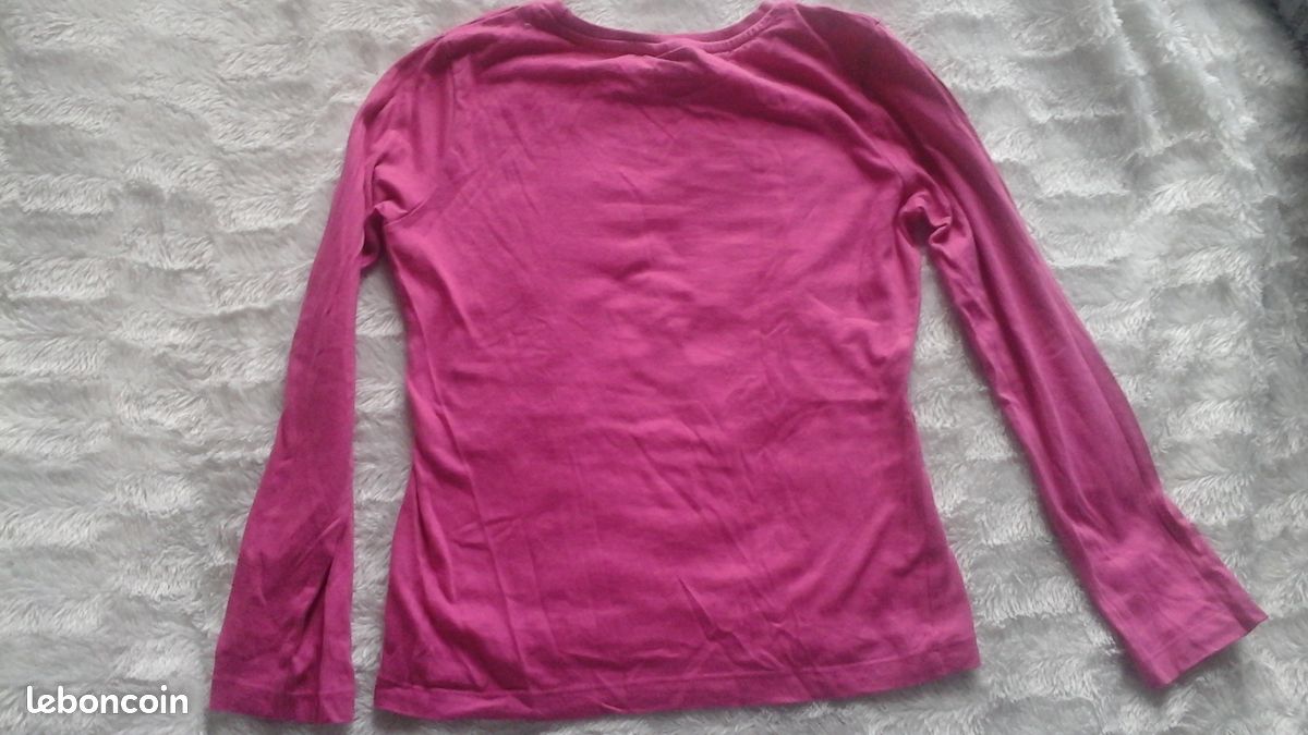 Pull fushia la reine des neiges en 10 ans (image 2)