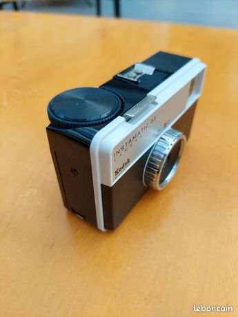 Appareil Photo Argentique Vintage KODAK Instamatic 33 – Format 126, Objectif Fixe, Couleur Argenté