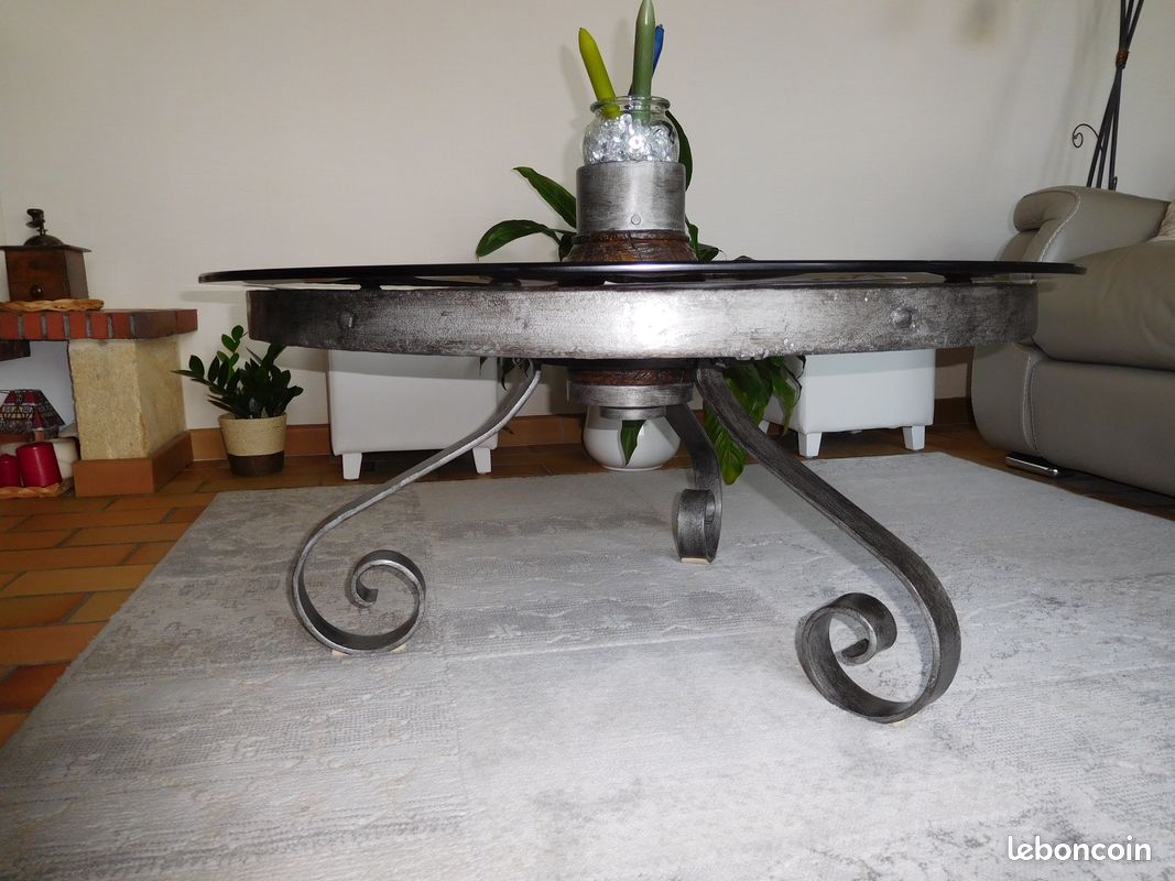 Table basse salon roue de charrette (image 3)