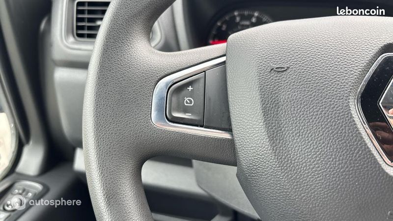 Renault Master Véhicule utilitaire ou Société F3500 L3H3 2.3 Blue dCi 135ch Confort Euro6E (image 26)