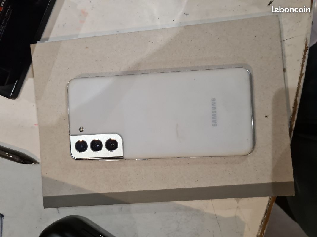 Samsung s21 (image 3)