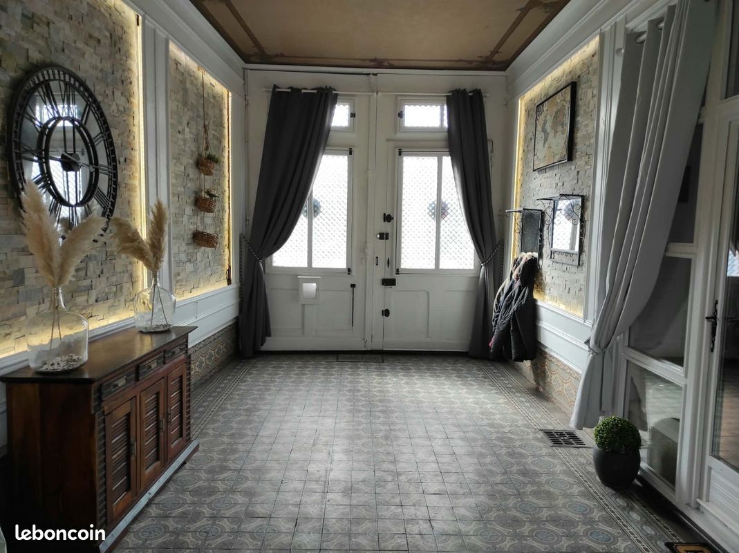 Maison 8 pièces 170 m² · au Cateau-Cambrésis · 170 m² · 185 000 €