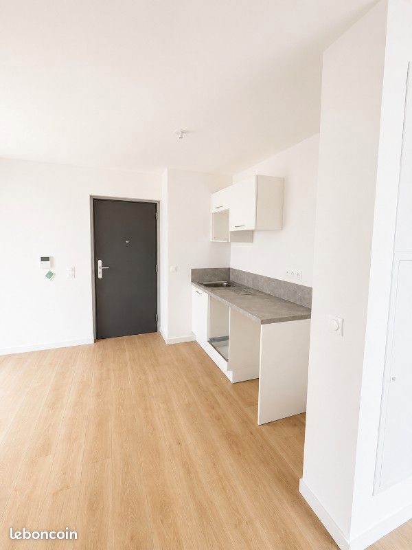 Appartement 1 pièce 27 m² · à Clermont · 27 m² · 408 €/mois