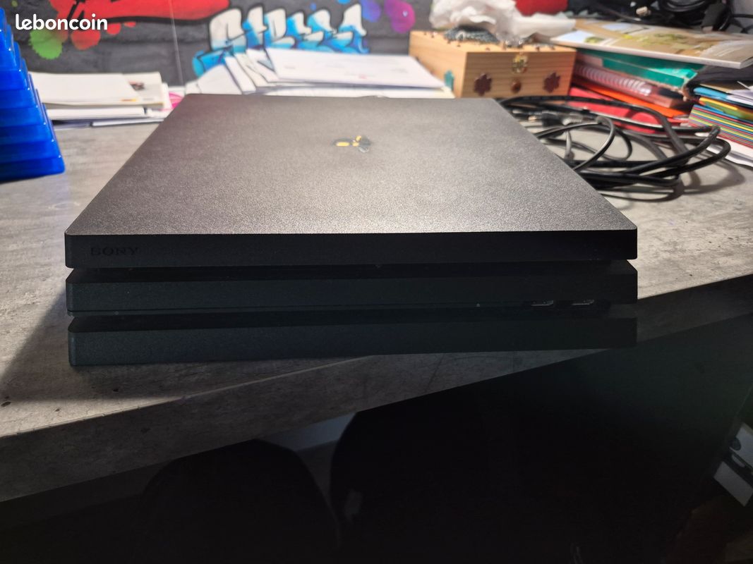 Ps4 pro (image 1)