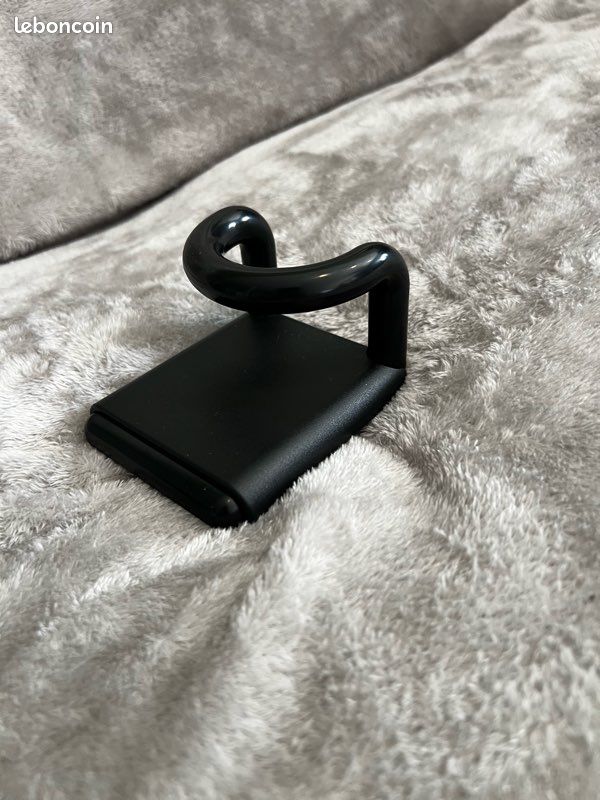 Support casque aimanté (image 1)