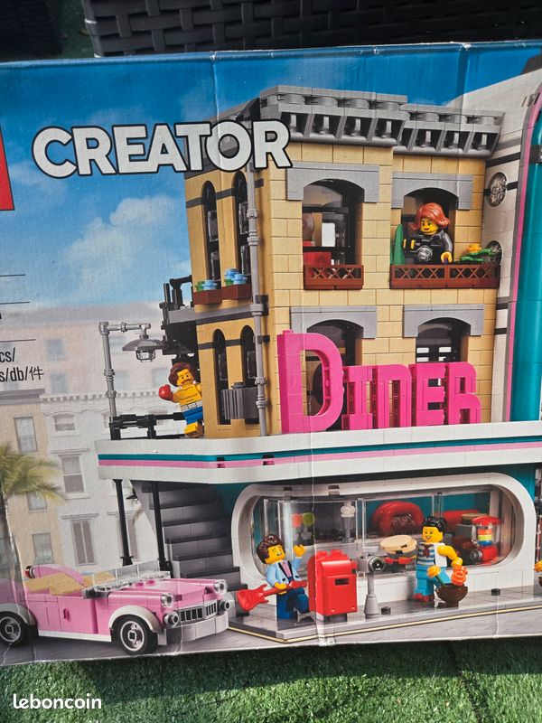 Lego Creator Down Town Dîner Set 10260 Collection