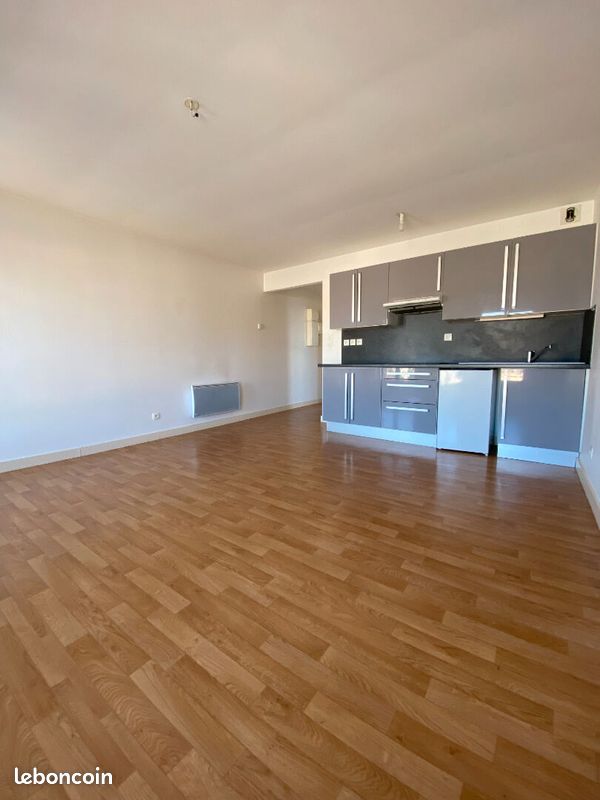 Appartement 1 pièce 30 m² · à Saint-Quentin · 30 m² · 445 €/mois