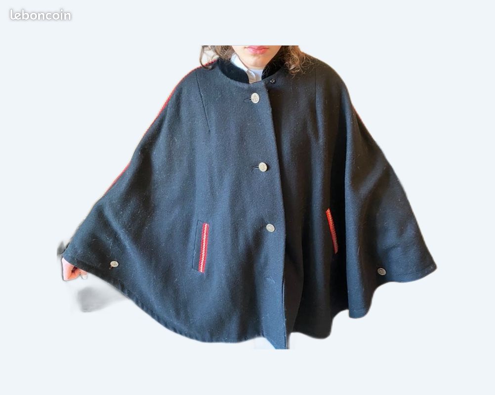 Cape vintage laine TBE (image 1)