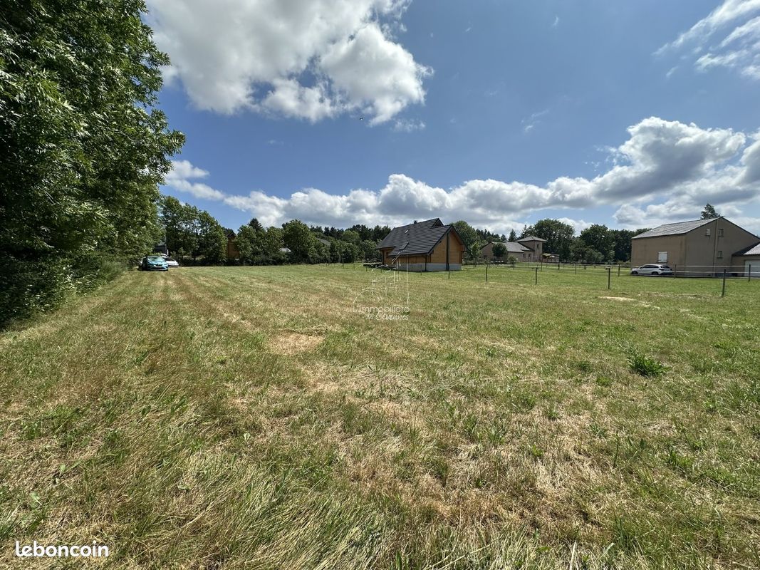 Terrain 1672 m² CAMPRIEU · à Trèves · 130 000 €