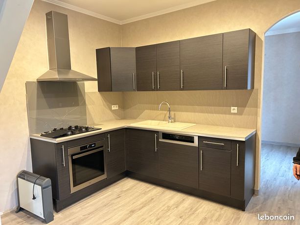 Ensemble immobilier composé de 2 maisons indépendantes sur MITRY LE NEUF avec un grand garage le tout édifié sur 685 m2 de terrain