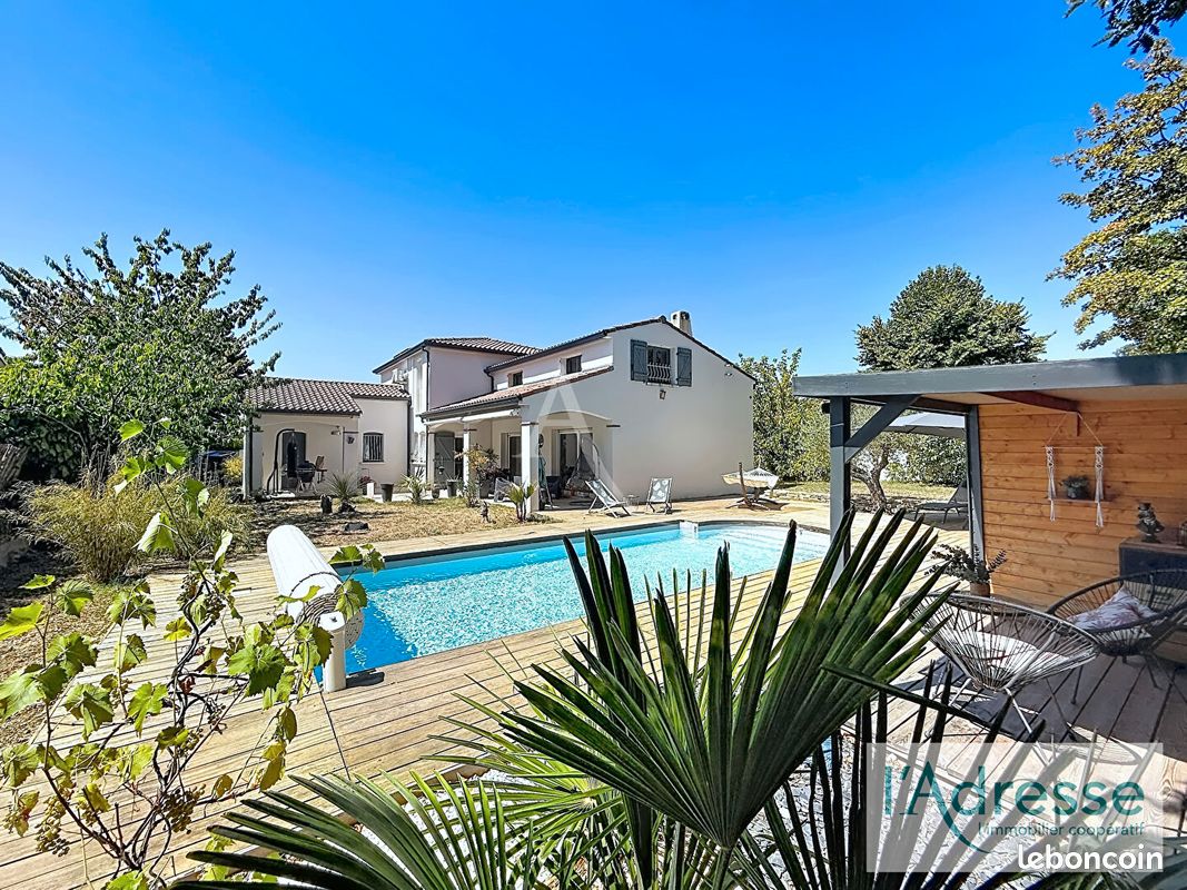 Maison 6 pièces 180 m² · à Montrabé · 180 m² · 649 000 €