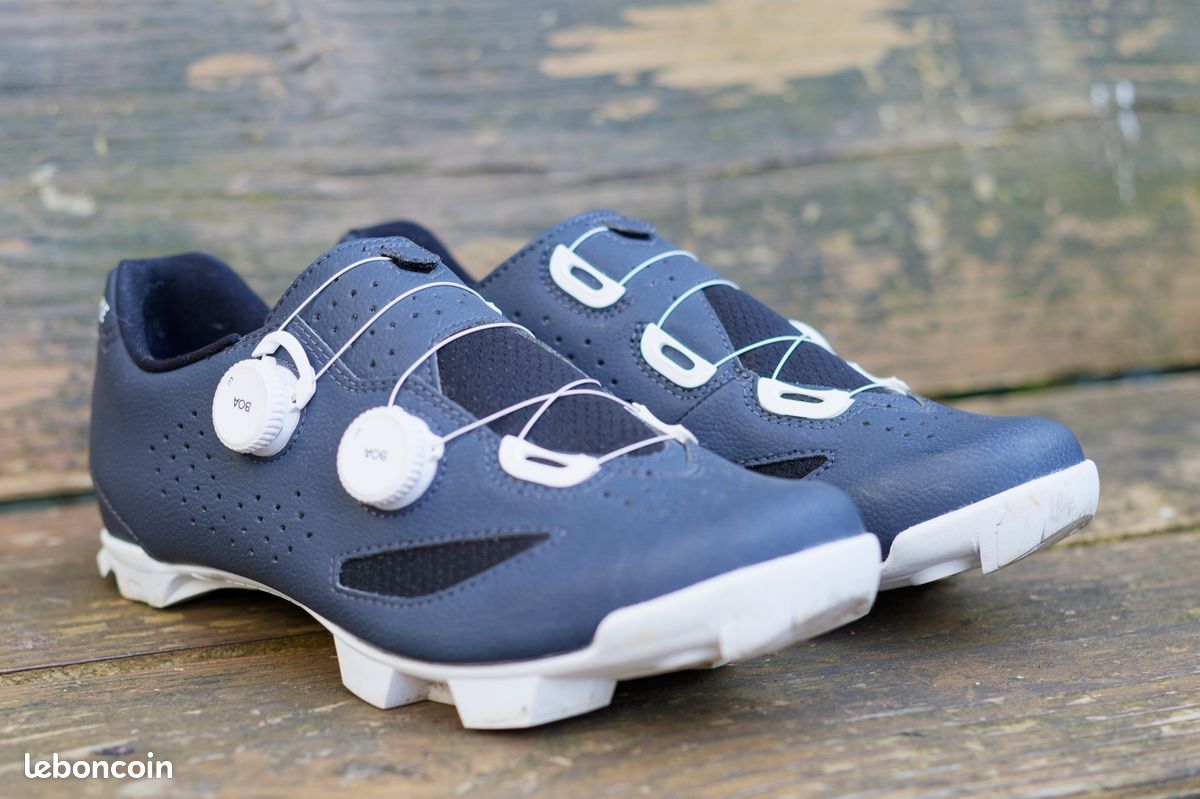 Chaussures De Cyclisme Lake MX 220 – Homme Taille 6.5 Gris Argent (Occasion)