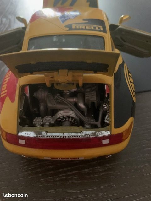 Porsche carrera 911 Burago (image 3)