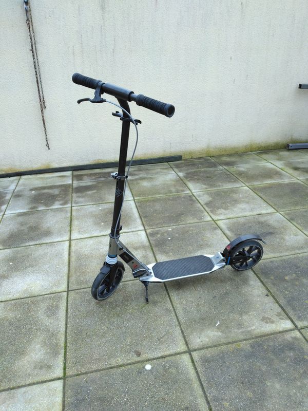 Trottinette adulte d'occasion - Annonces Sports Hobbies leboncoin