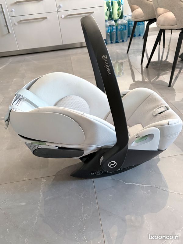 Poussette cybex easy twist + maxicosy (valeur +600E) NEGOCIABLE (possibilité de vente séparée) (image 5)