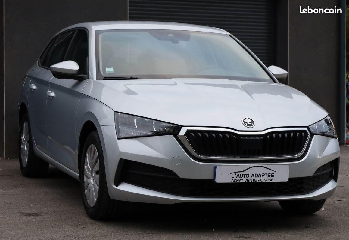 Skoda Scala 1.0 TSI 95 Active BVM6 +Faible kilométrage (image 2)