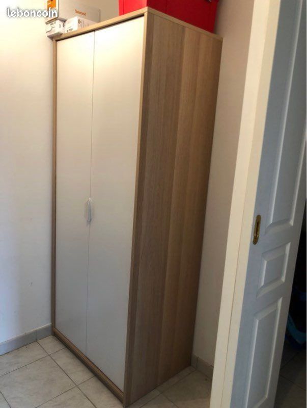 Armoire IKEA (image 1)
