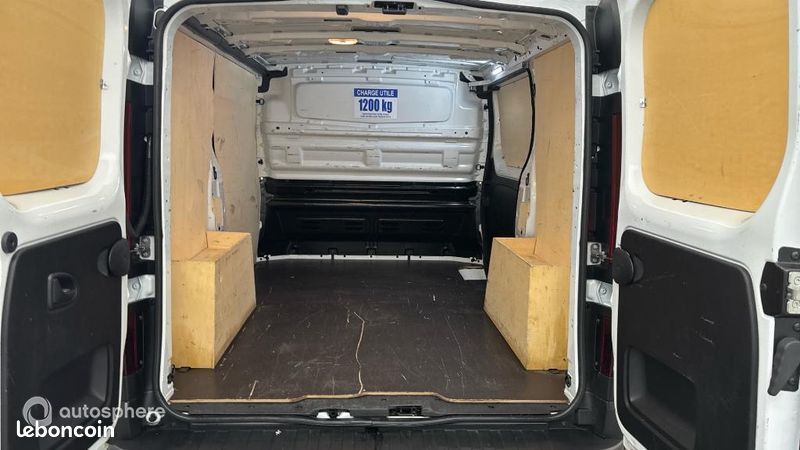 Renault Trafic Véhicule utilitaire ou Société L1H1 3T 2.0 Blue dCi 130ch Confort E6E (image 9)