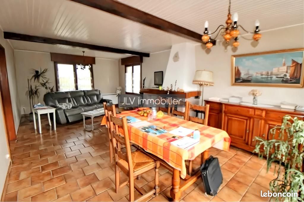 Maison 8 pièces 150 m² · à Wormhout · 150 m² · 277 000 €