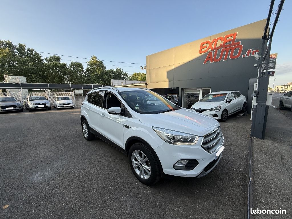 Ford Kuga 1.5 TDCi 120 SetS 4x2 BVM6 Titanium (image 1)