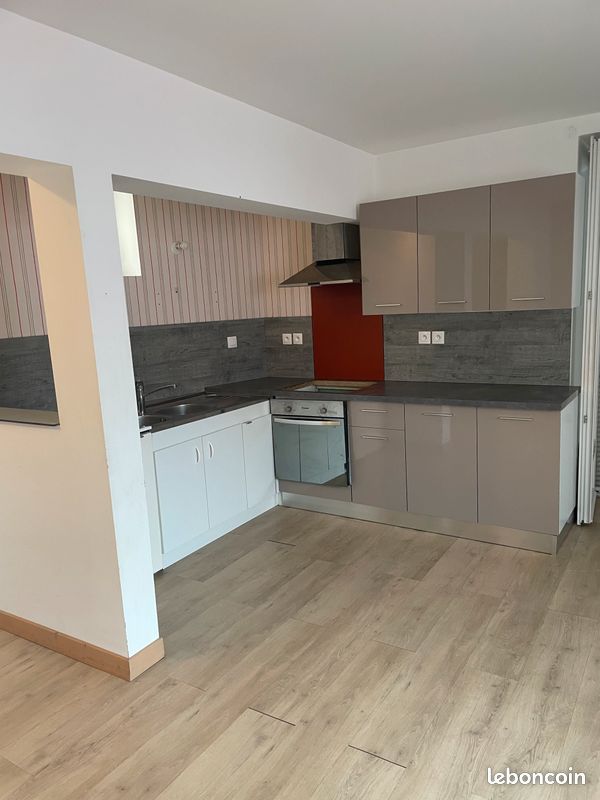Appartement 3 pièces 64 m² · à Dunières · 64 m² · 520 €/mois