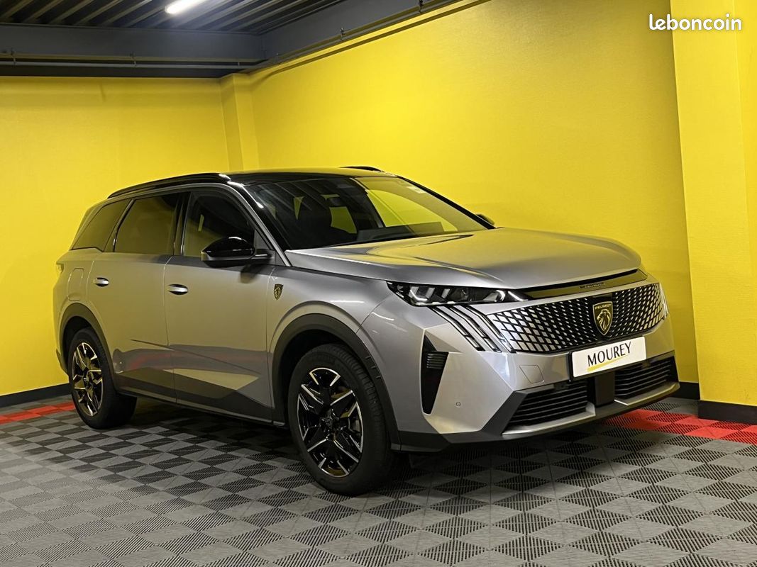 PEUGEOT 5008 1.2i Hybrid -145CV - BV e-DCS6 III GT (image 7)