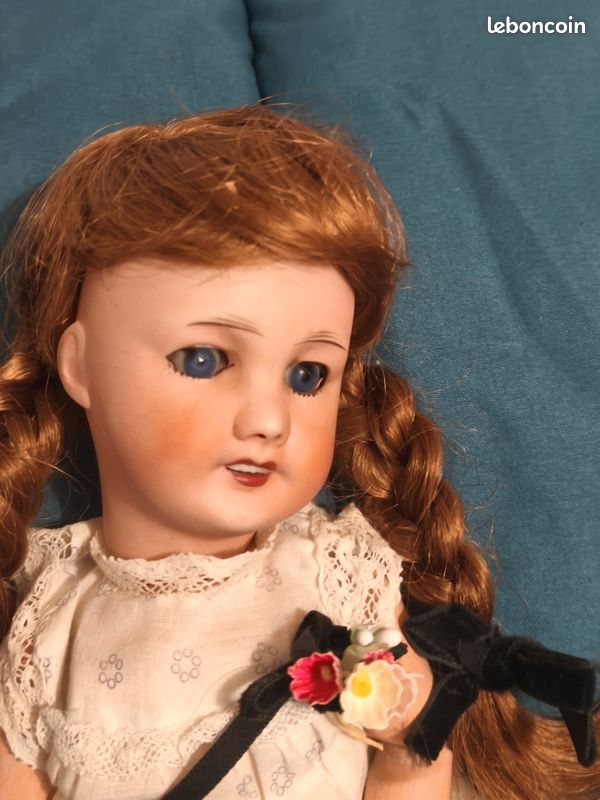 Tête De Poupée Ancienne UNIS FRANCE - Moule 301 - Porcelaine - Bon état