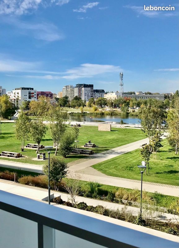 Rare à rennes – bel appartement t1 meublé avec terrasse (image 1)