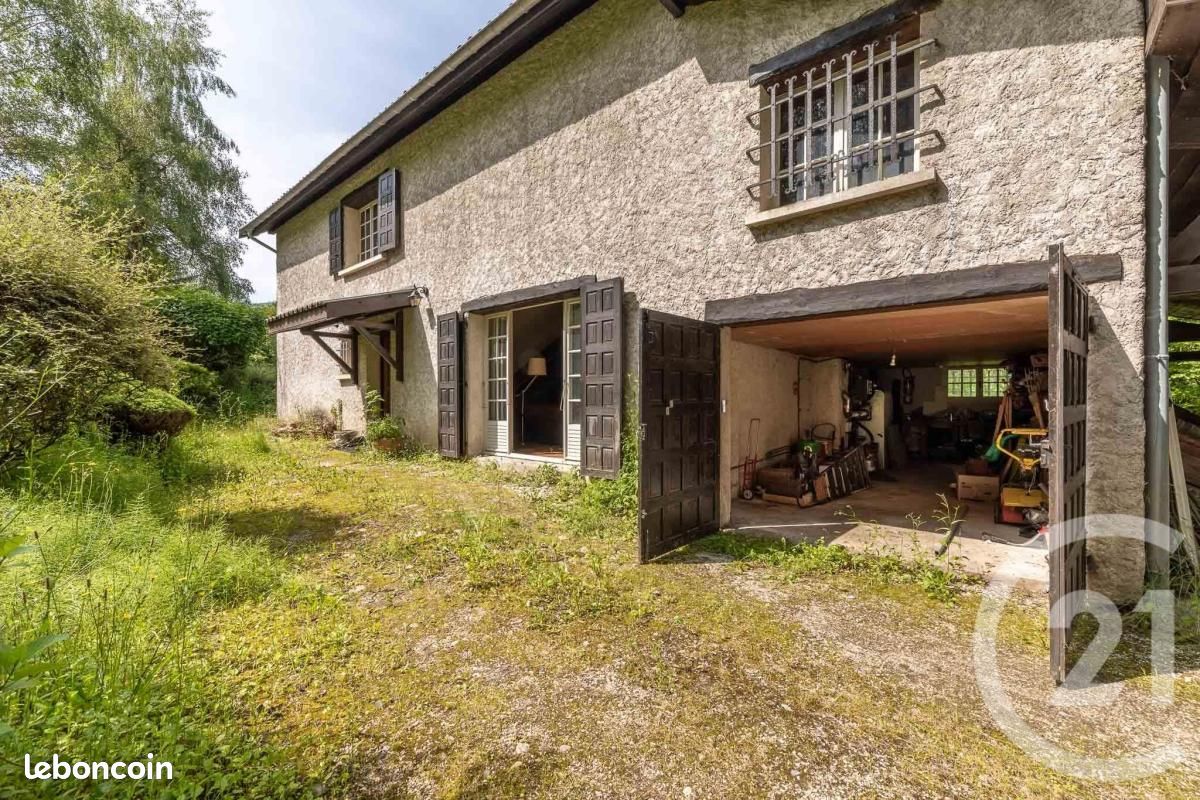 Maison 6 pièces 200 m² · à Saint-Martin-d'Uriage · 200 m² · 750 000 €