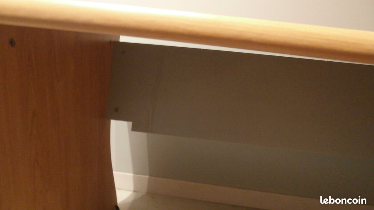 Bureau (image 3)
