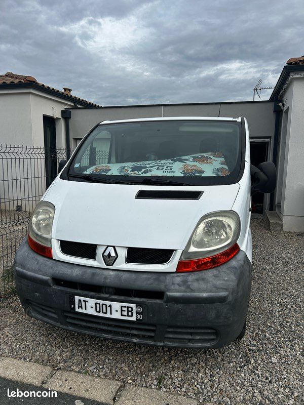 Renault Trafic 2 (image 1)