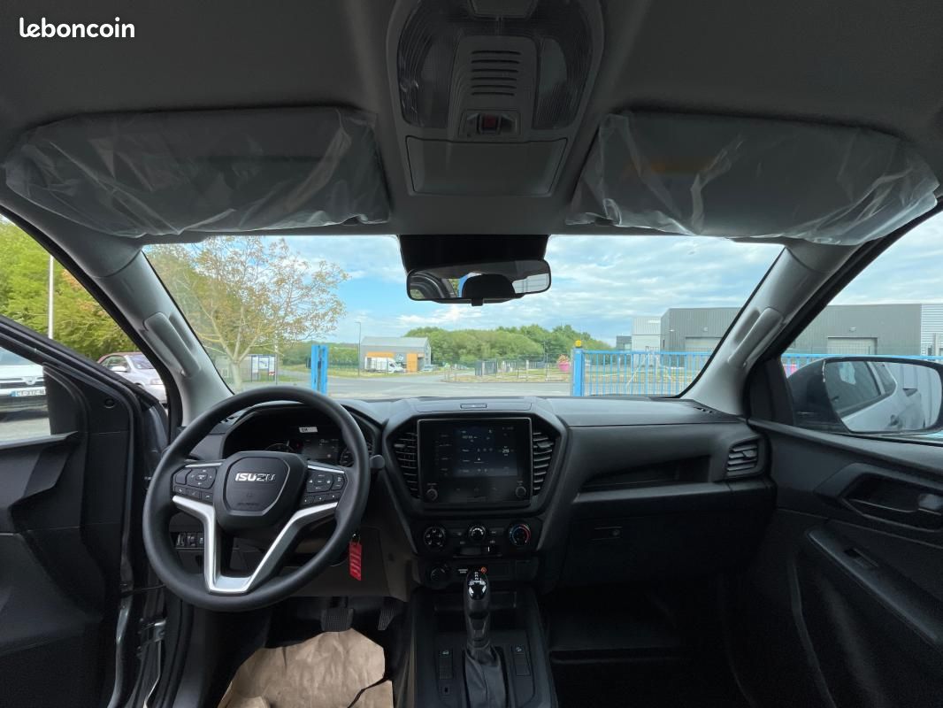 Isuzu D-max *31 658 HT* N60 SPACE CAB 1.9 164 CH 4X4 BVA B (image 16)