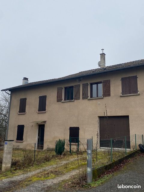 Appartement 3 pièces 74 m² · à Goux-lès-Dambelin · 74 m² · 470 €