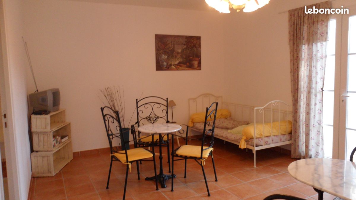 Appartement 3 pièces 49 m² · à Afa · 49 m² · 1 000 €