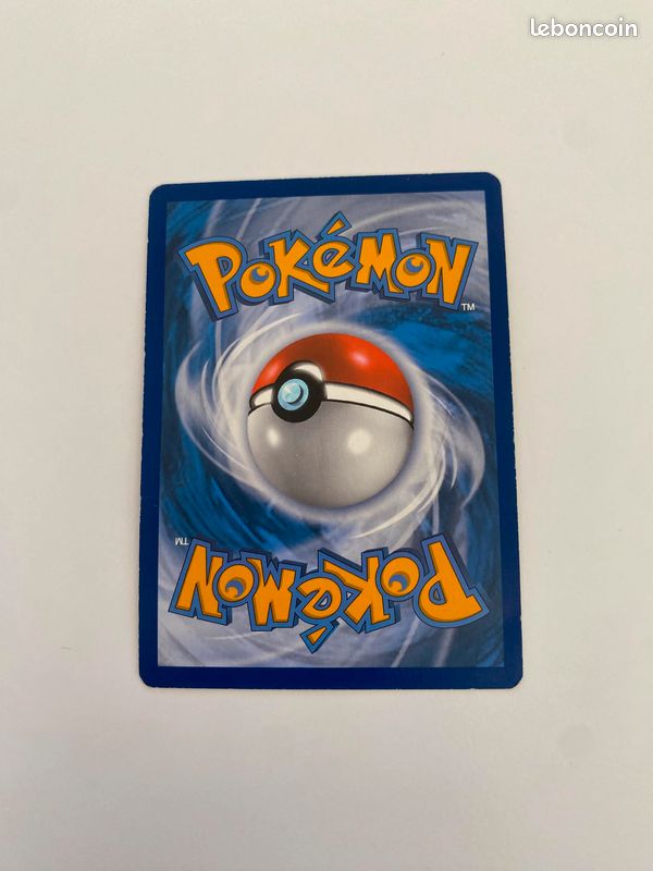 Lot de 6 cartes Pokemon en très bon état dont jirachi master, zamazenta master , gratina prisme étoile, amphinobi radieux, lougaroc ex, arcanin ex teracristal (image 7)