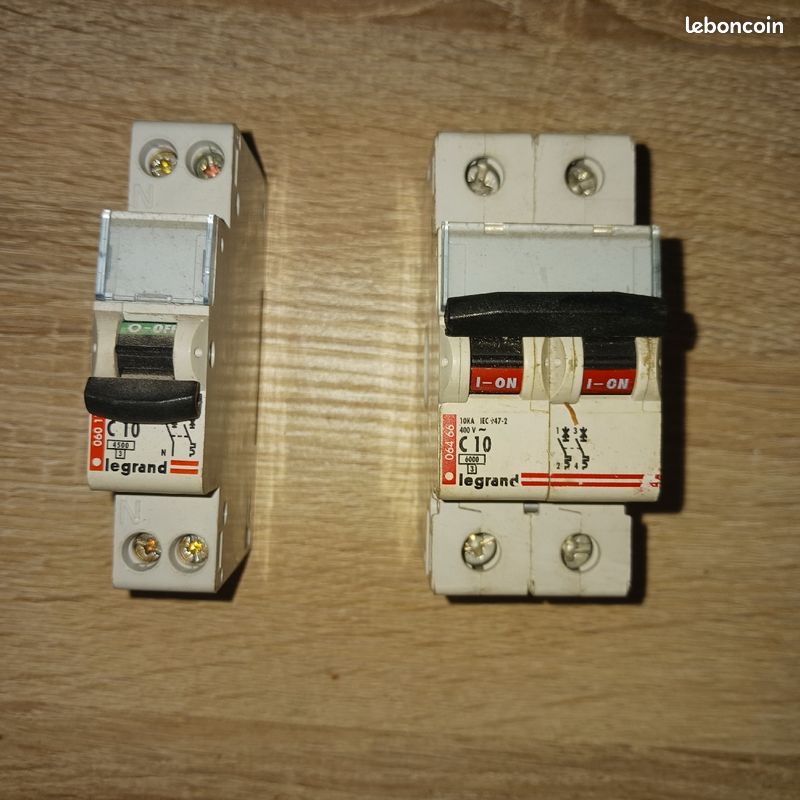 Disjoncteur Legrand (image 1)