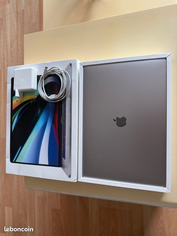 MacBook Pro 16’ (image 1)