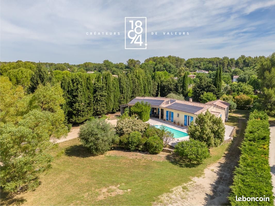 Maison 6 pièces 180 m² · à Saint-Cannat · 180 m² · 730 000 €