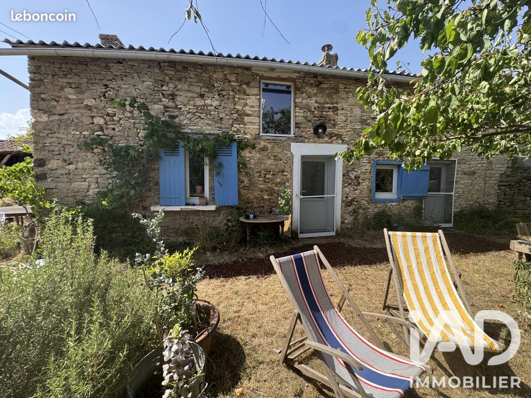 Maison 2 pièces 57 m² · à Moncontour · 57 m² · 73 000 €