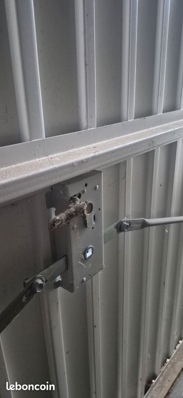 Porte de garage blanche largeur 3,4mxhauteur 2,2m (image 3)