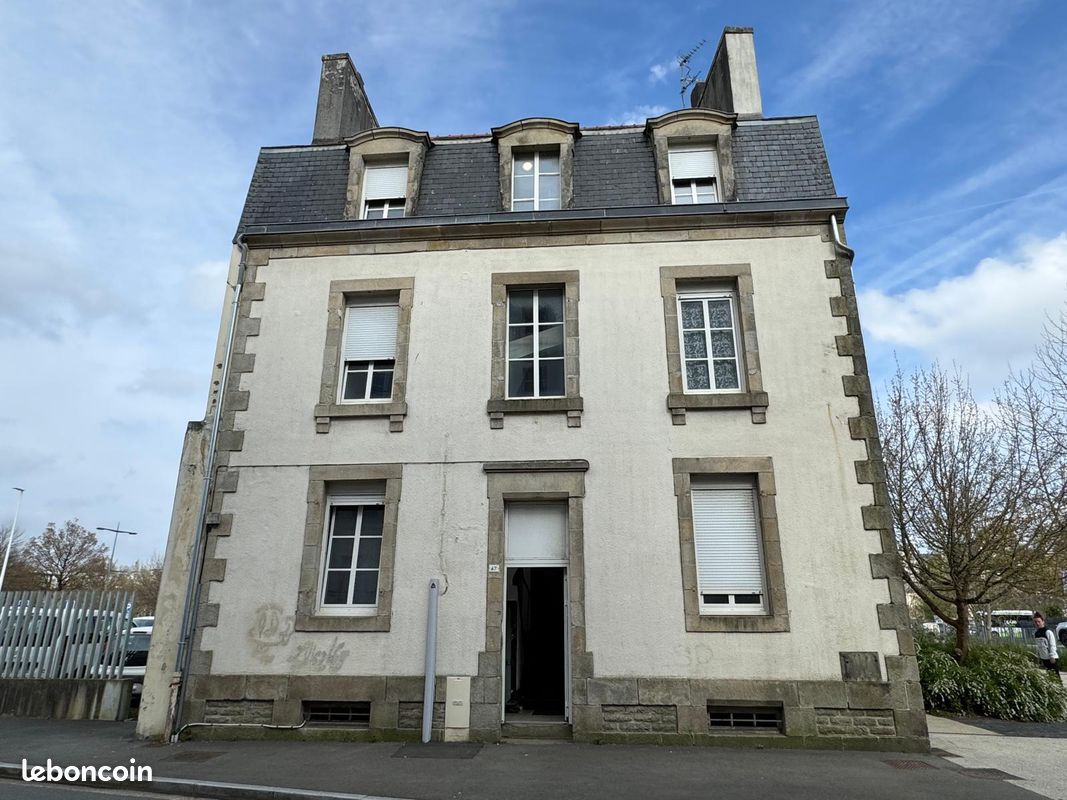 Local commercial 260 m² · à Quimper · 260 m² · 399 900 €
