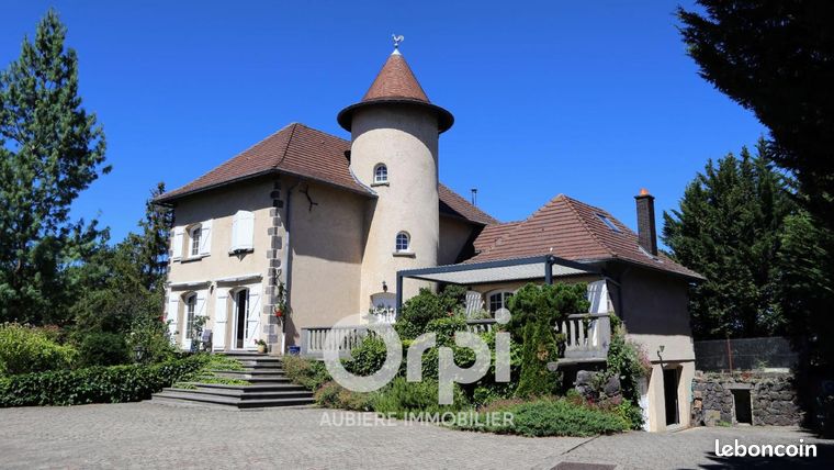 Propriété 7 pièces 305 m²