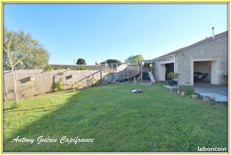 Maison 7 pièces 222 m² · à La Gaubretière · 222 m² · 441 000 €