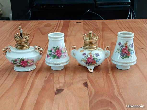 Lampe à tafel en porcelaine avec fleurs bleues et bleues vintage | Selency