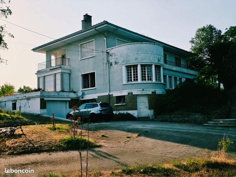 Maison 8 pièces 260 m² · à Jouet-sur-l'Aubois · 260 m² · 289 000 €