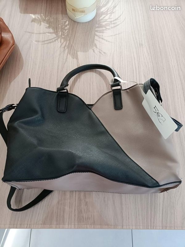 Vends sac à main noir et beige (image 1)