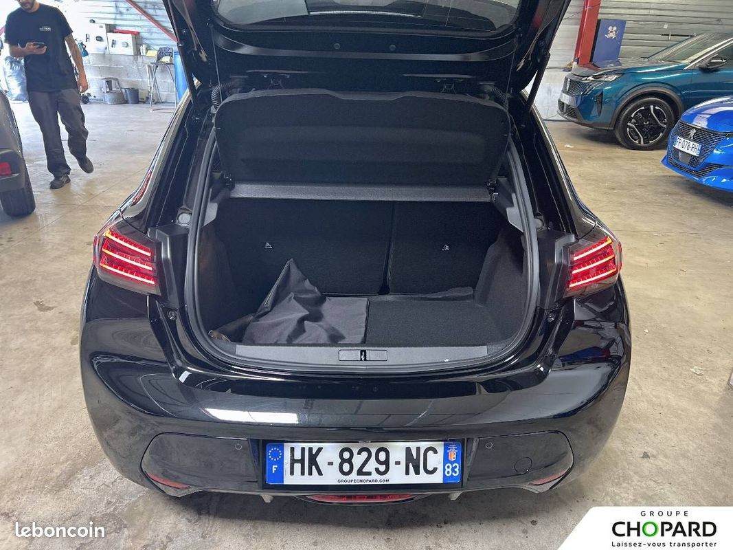 PEUGEOT 208 Electrique 54 kWh 156ch GT (image 6)
