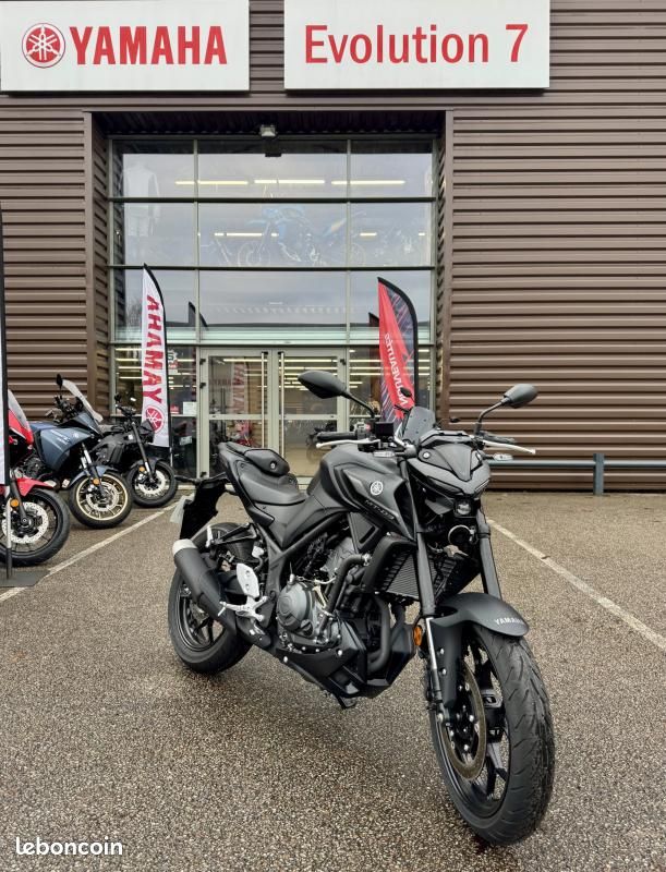 Yamaha MT03 321 cm3 (image 1)