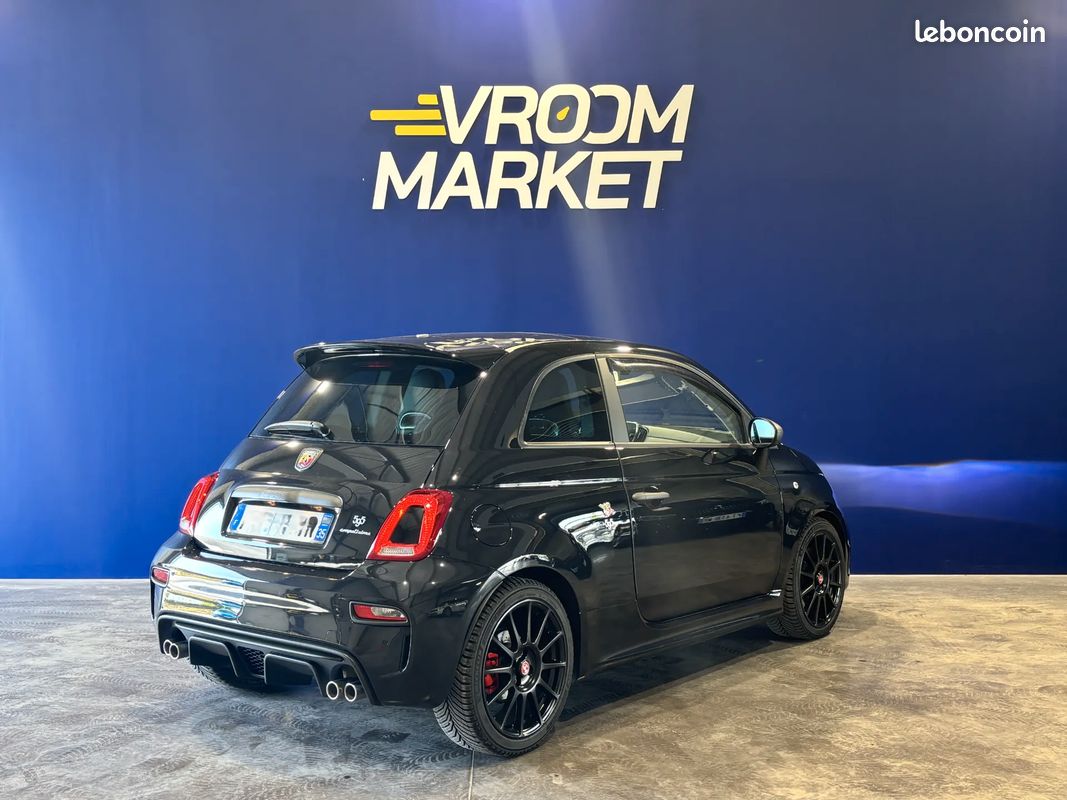 Abarth 500 1.4 Turbo T-Jet 180ch 595 Competizione BVA - Origine France / CarPlay / Suivi complet Fiat / Audio Beats / Toit Ouvrant (image 3)